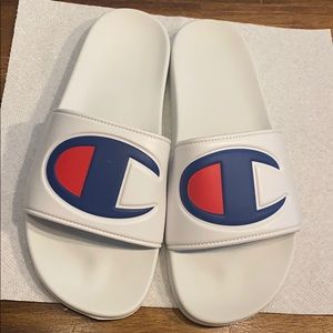 White classic champion slippers